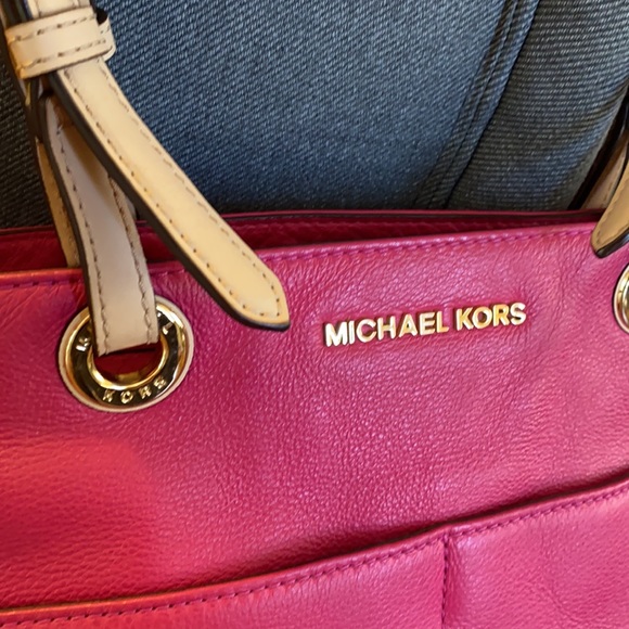 SOLD Michael Kors Leather Tote - Picture 2 of 10